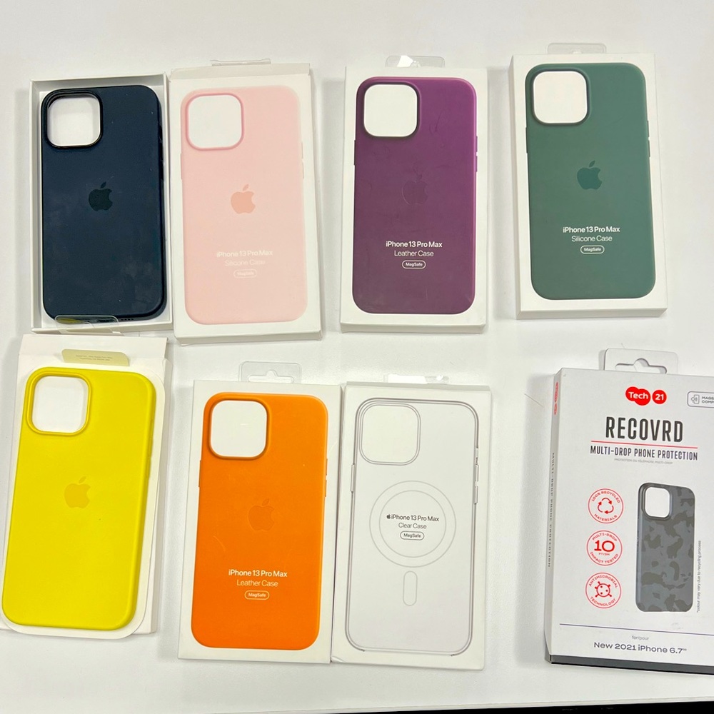 iPhone 13 Pro Max Apple Case Lot.
